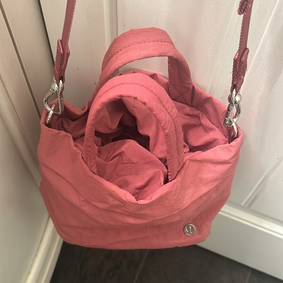 Lululemon On My Level bag - Picture 5 of 5